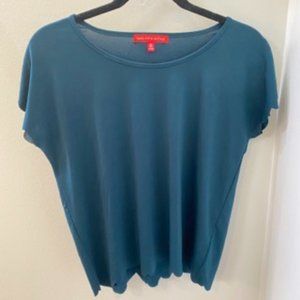 Scalloped edge t-shirt
